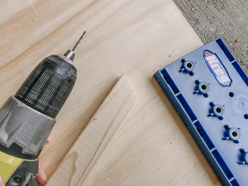 Shelf Pin Holes for an adjustable shelf