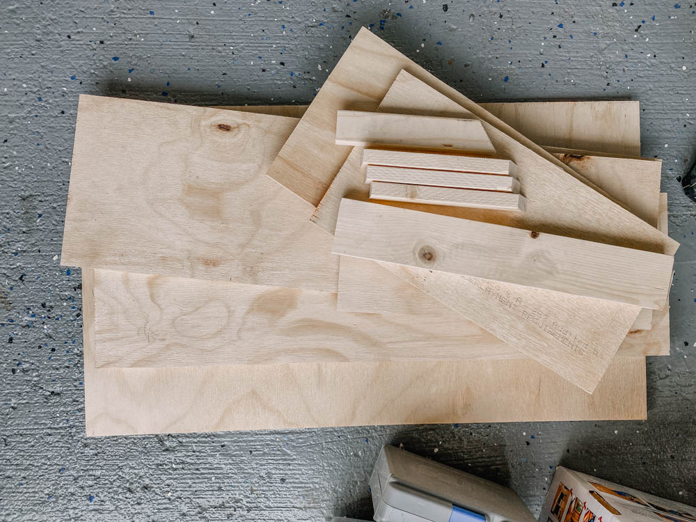 Cut Plywood to size for simple wall storage