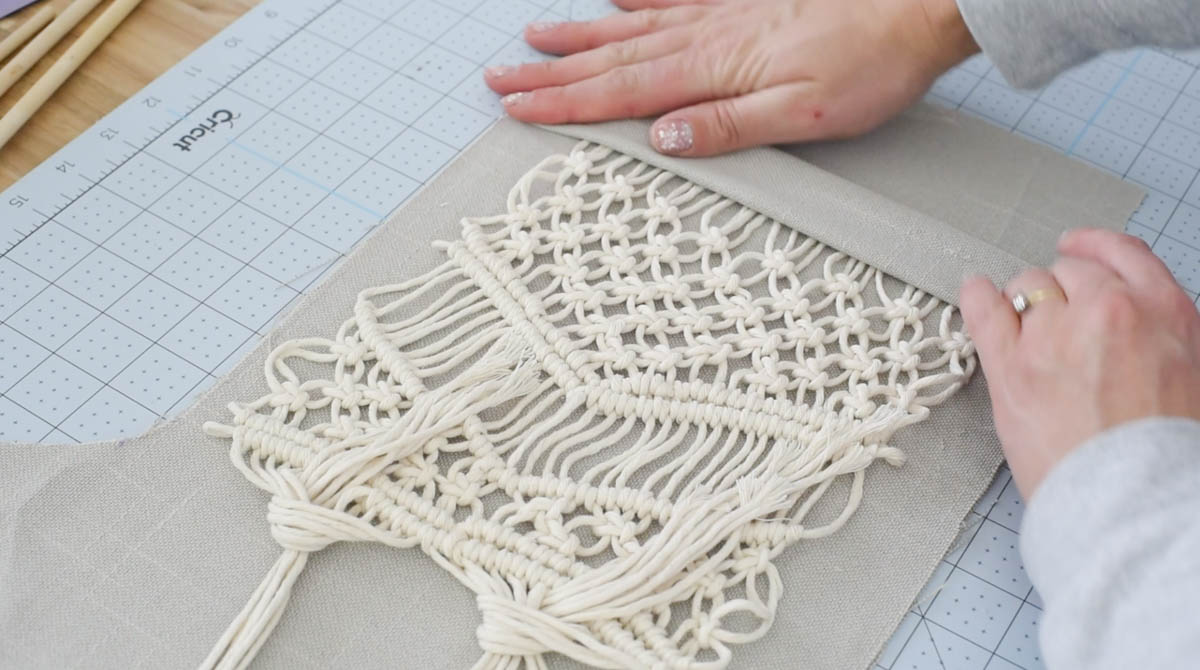 DIY Macrame stocking tutorial, pinning macrame into the stocking 